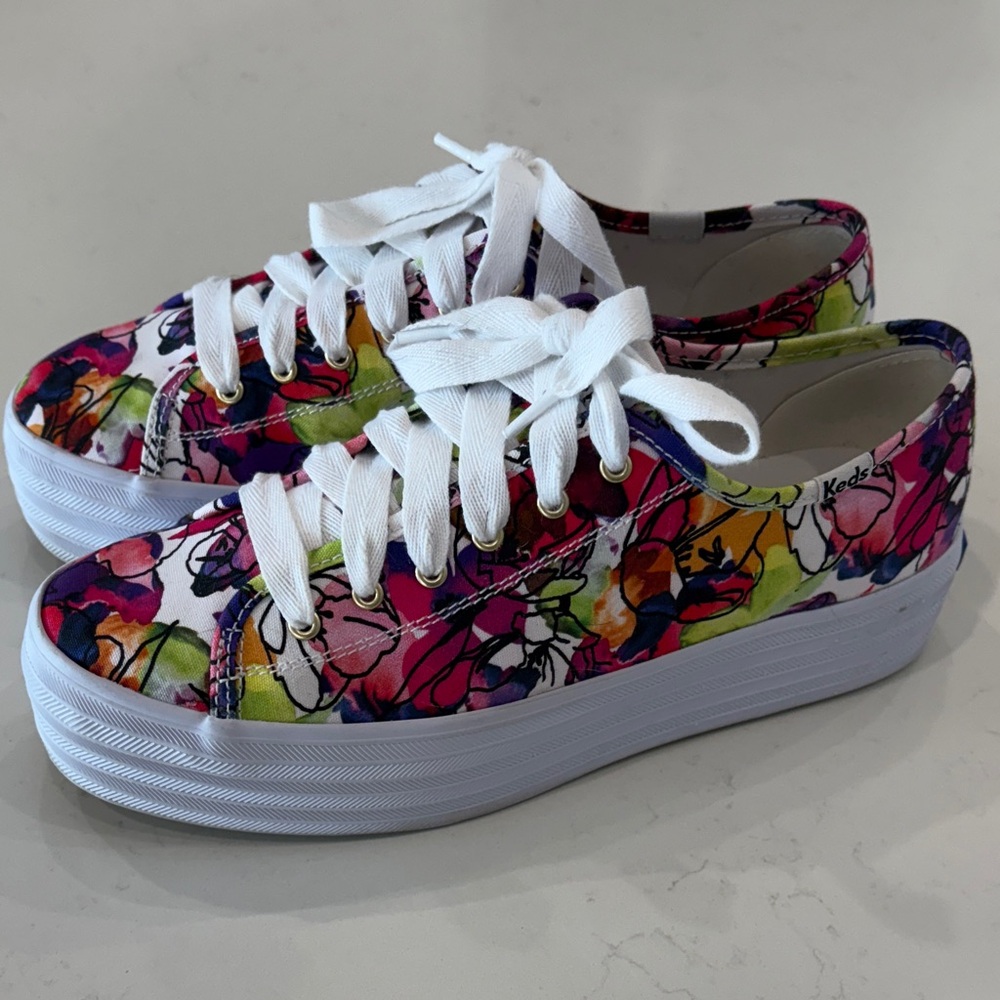 Keds Triple Up gorgeous floral sneakers - like new- worn 1x indoors - Picture 7 of 12